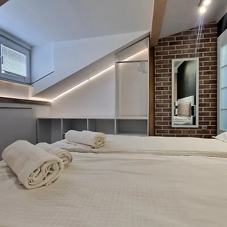 Charming Center Loft Daire Varna